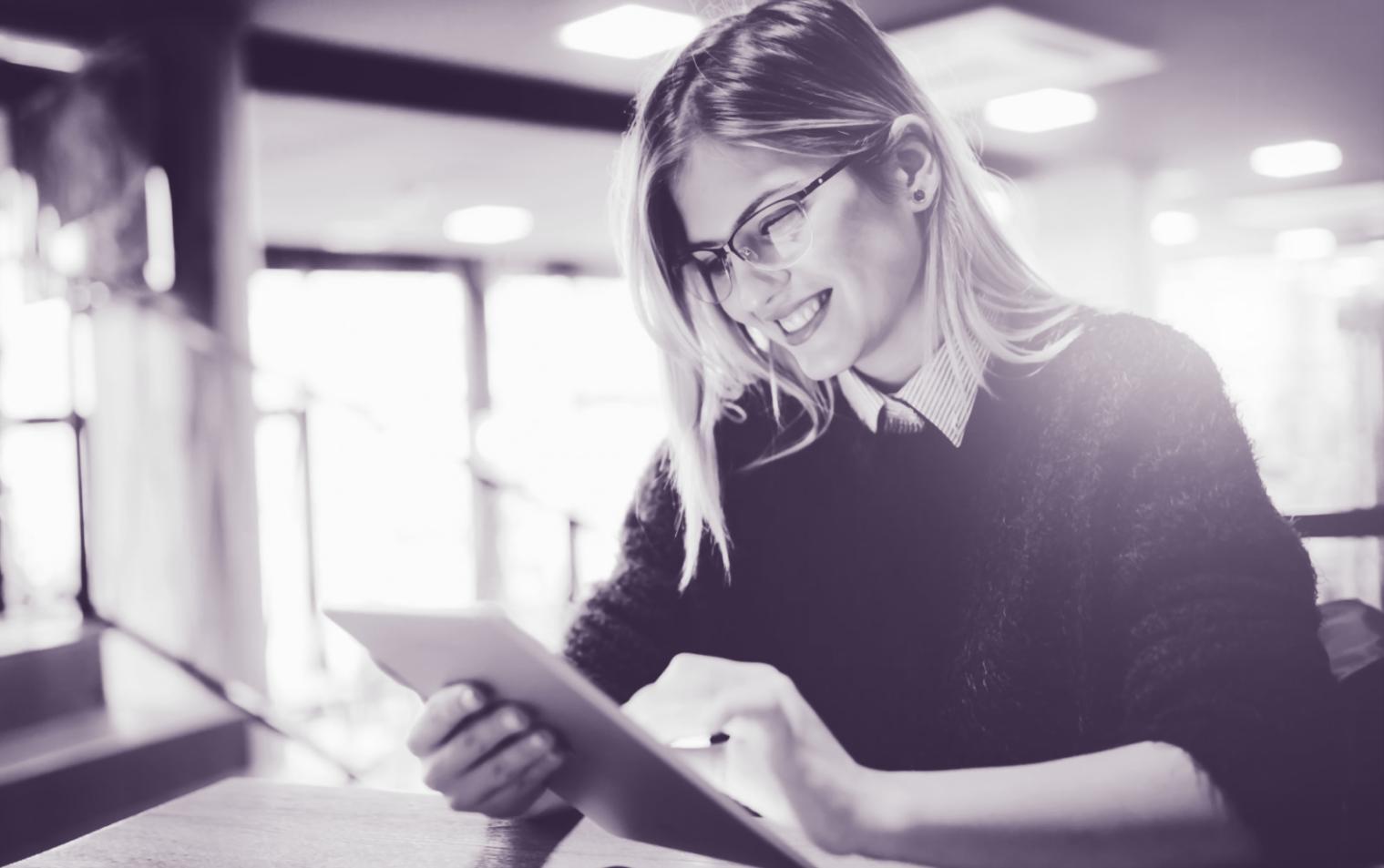 Espace de travail de l'auteure — livres, notes et documents analytiques