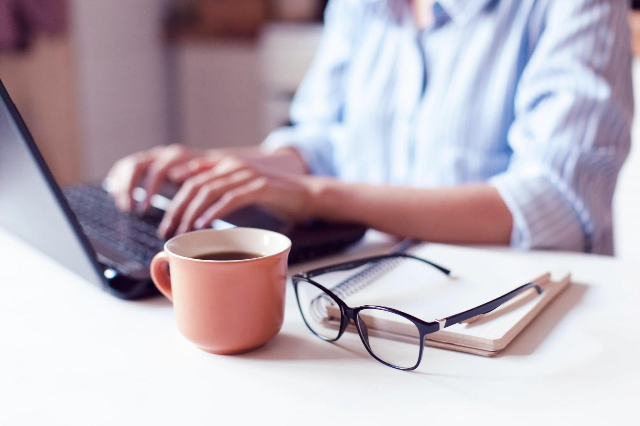 La communication empathique avec les clients : ce que proposent les ressources disponibles en 2025